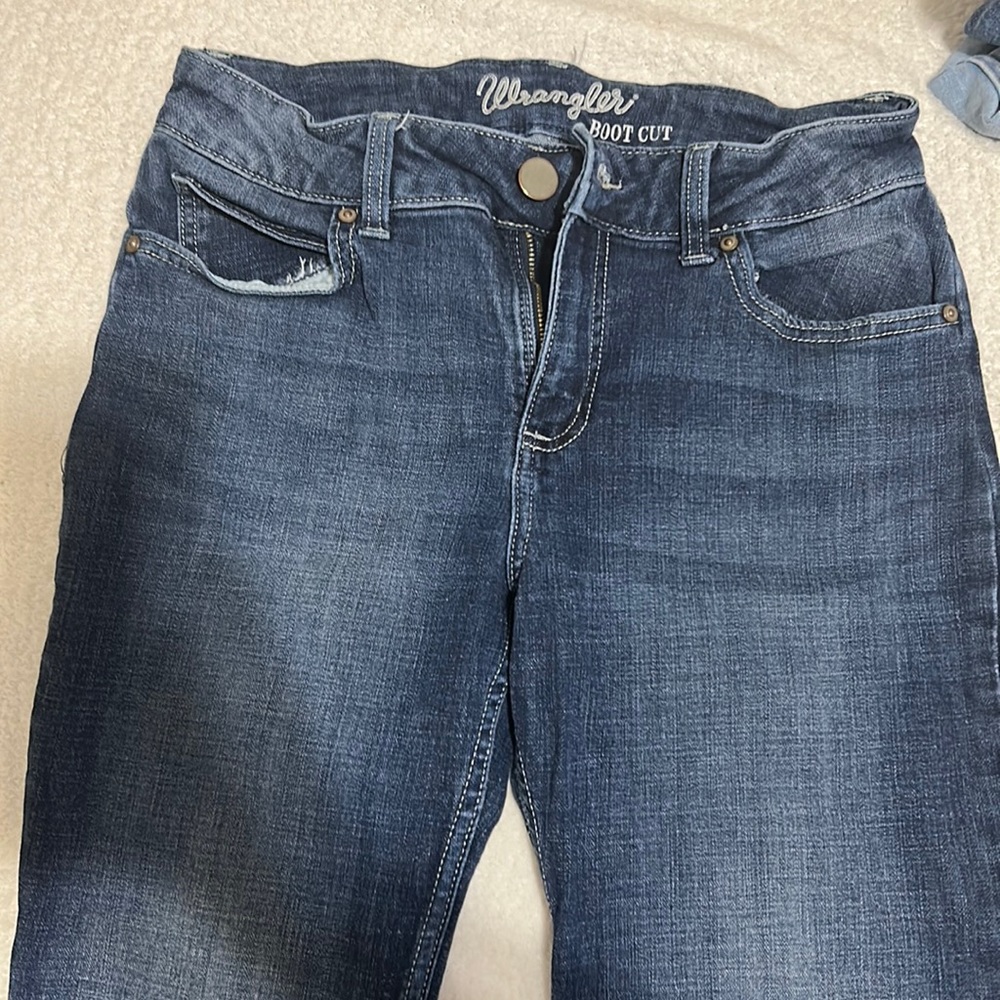 Women’s wrangler jeans